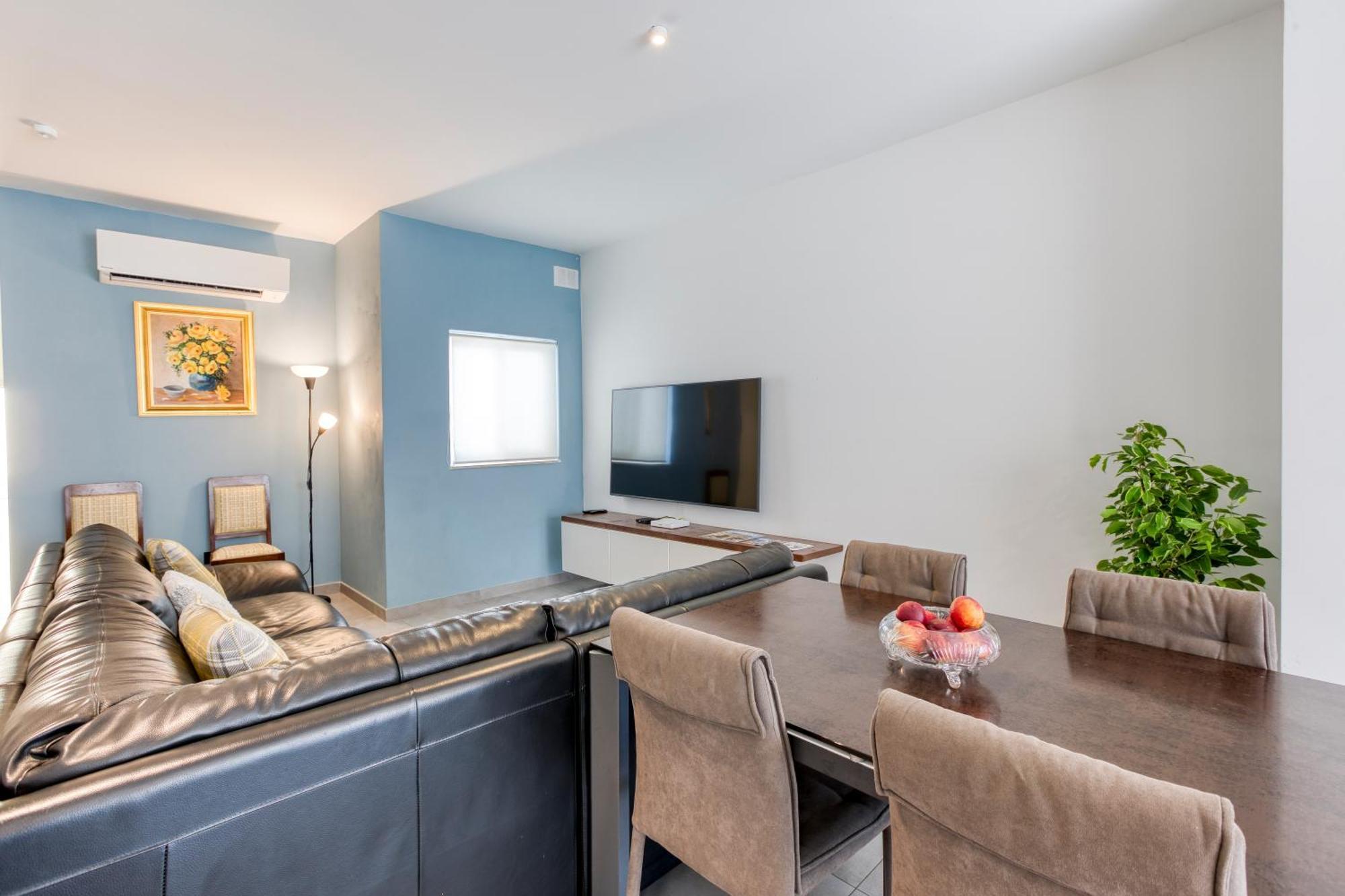 Annitchka Mansions - Penthouse In Central Malta ビルキルカラ エクステリア 写真