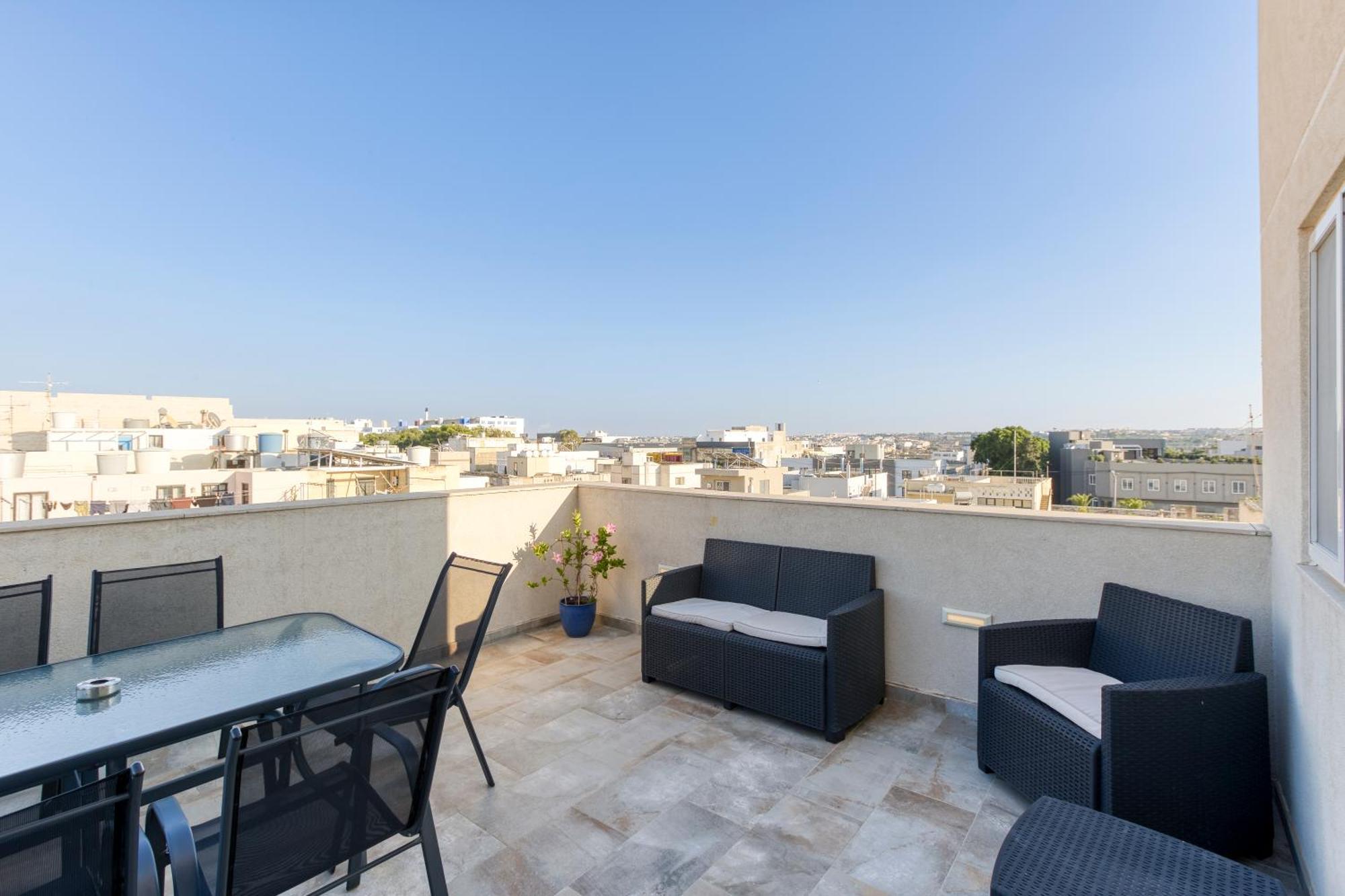 Annitchka Mansions - Penthouse In Central Malta ビルキルカラ エクステリア 写真