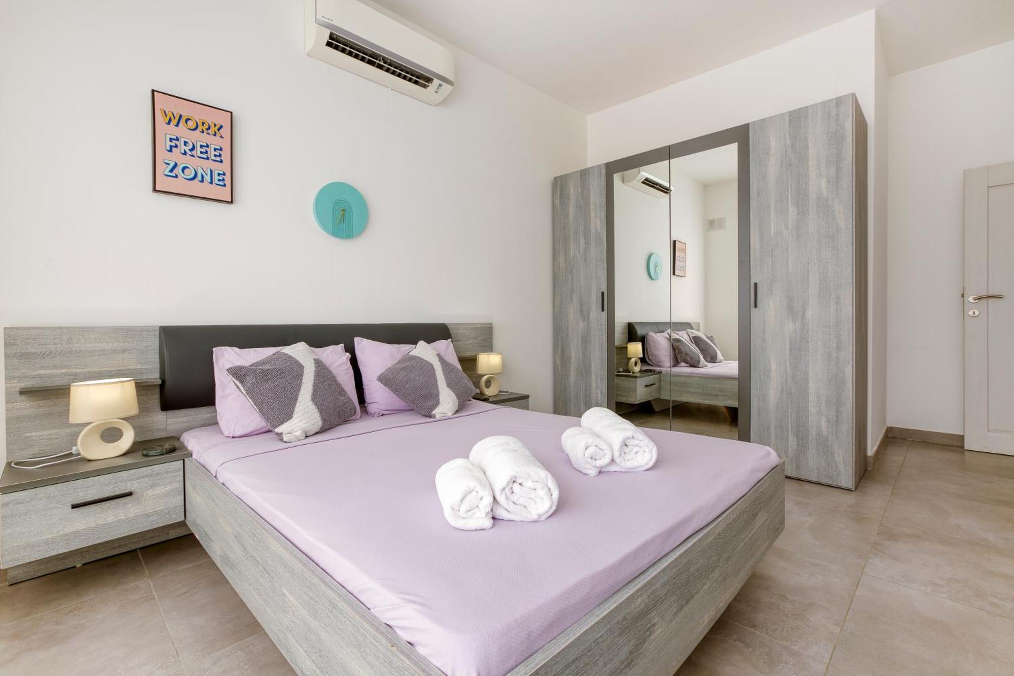Annitchka Mansions - Penthouse In Central Malta ビルキルカラ エクステリア 写真